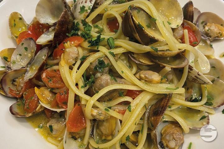 Linguine alle Vongole - La Conca d'Oro *