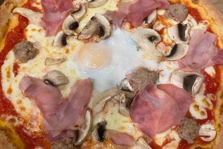 Pizza Capricciosa - La Conca d'Oro *