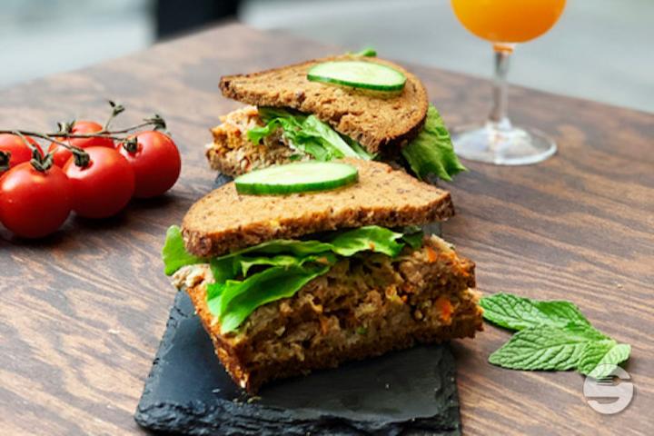 Tuna Club Sandwich - Viita Food