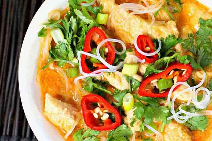 Red curry chicken / with white rice - Crazy Fish