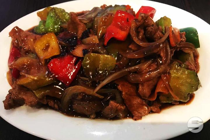 452. Sauted beef with bitter groud - Boky