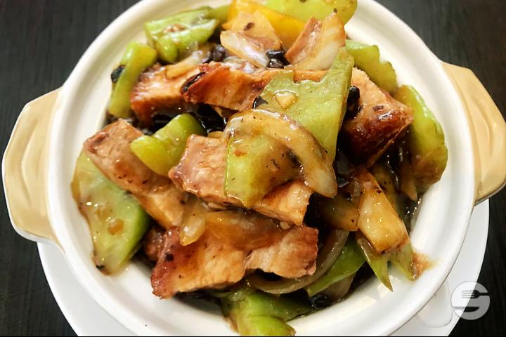 541. Casserole with pork and bitter cucumber - Boky