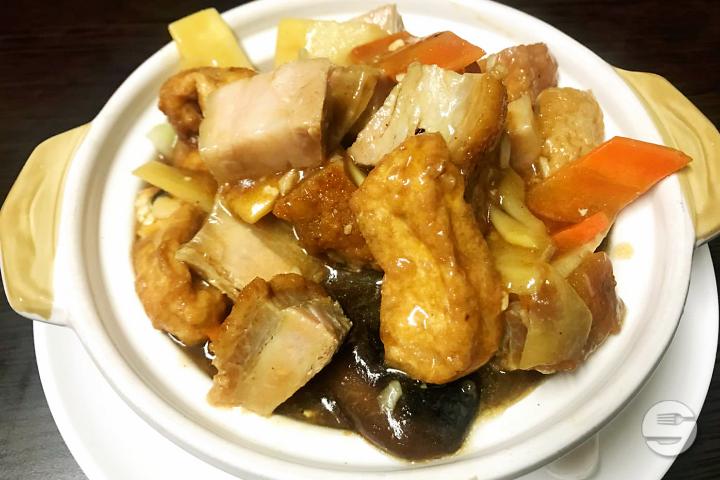 545. The Chef's Tofu Pot - Boky