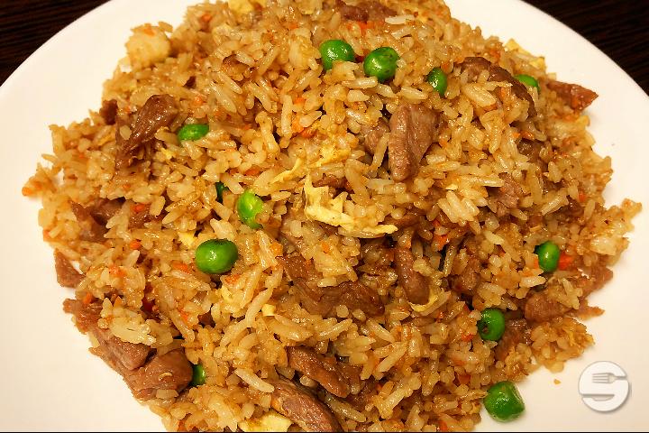 563. Fried rice with beef - Boky