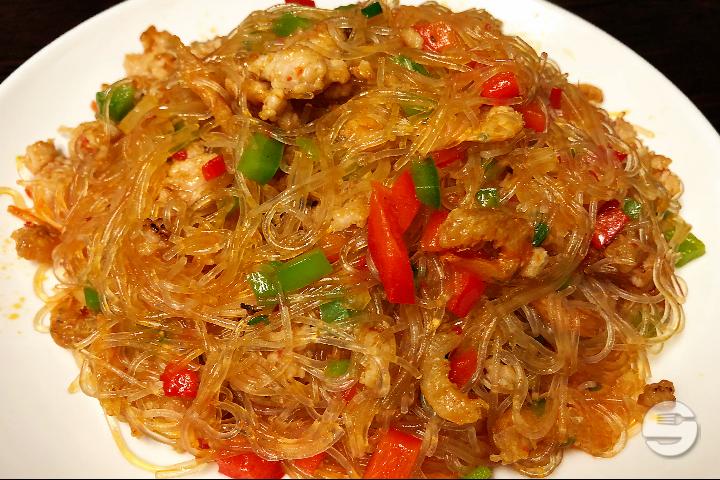 06. Rice vermicelli with pork sauce - Boky