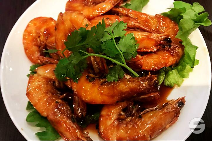 24. Sauteed big shrimps - Boky