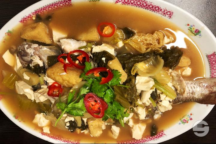 22. Bass fish with spicy vegetables - Boky