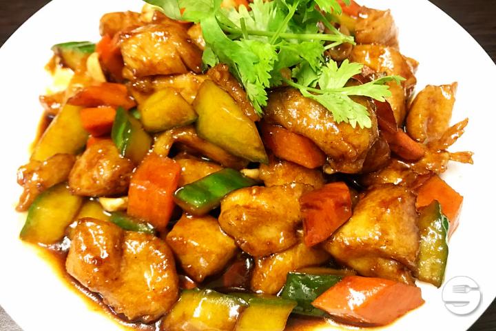 421. Sauteed diced chicken with peanuts - Boky