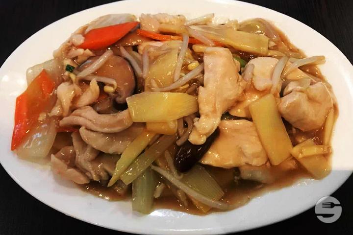 425. Chicken with vegetables - Boky