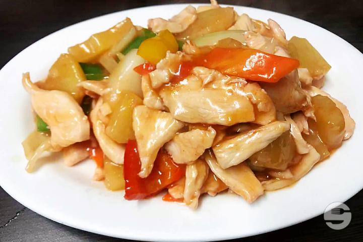 427. Chicken with pineapple - Boky