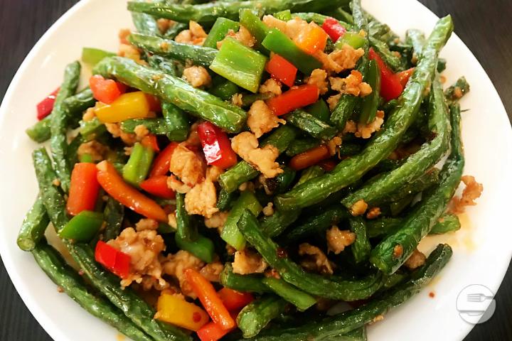 05. Fried beans with pork - Boky