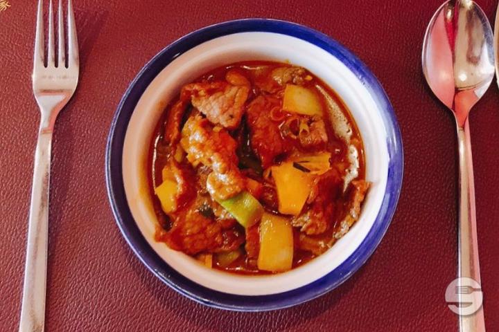 S19. Boeuf Curry Rouge - Fu Yiu