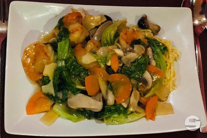 805. Nouilles sautées aux Crevettes - Fu Yiu