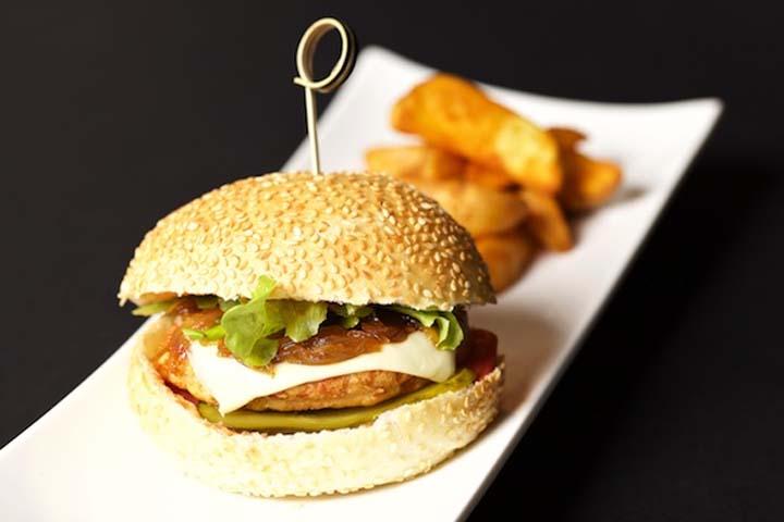 Chicken Roo Cheese burger - Coocooroo *