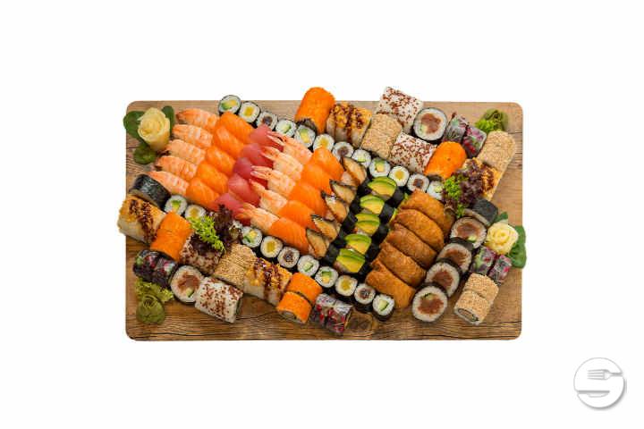 Takakura Deluxe - Negishi Sushi Bar