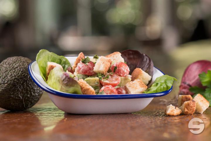 NEW: Tomaten-Avocado-Salad - The Butcher