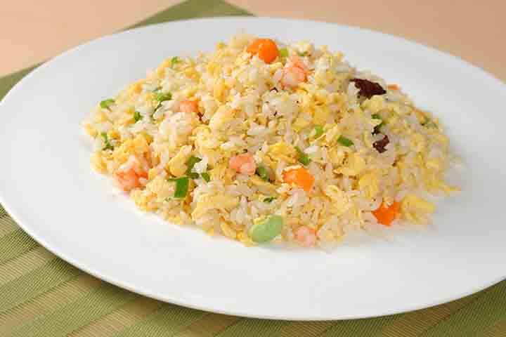 F9. Fried Rice with Shrimps - La Table des Nations