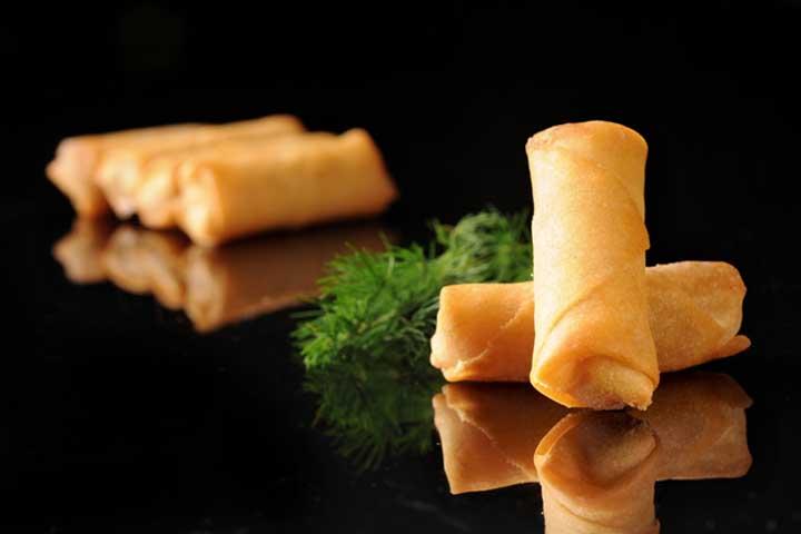 D6. Vegetarian Spring Roll - La Table des Nations