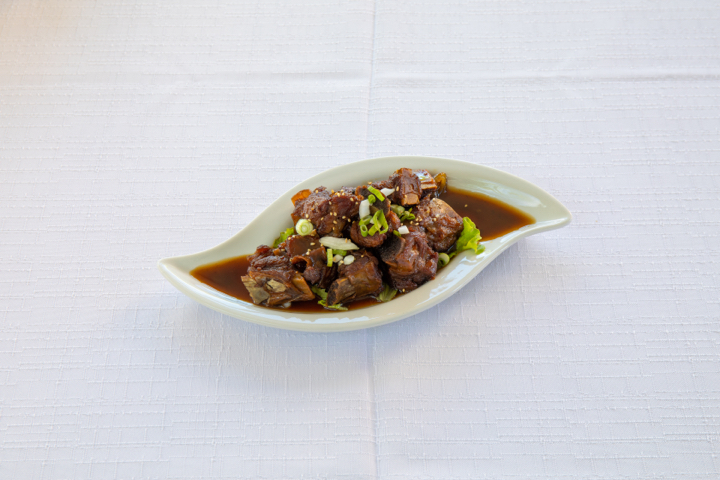 L7. Lacquered Spare Ribs with Honey - La Table des Nations