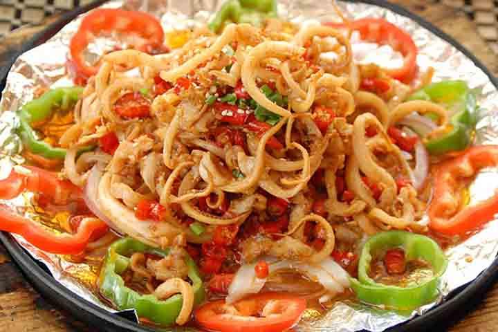 R8. Chef's Style Sautéed Squid - La Table des Nations