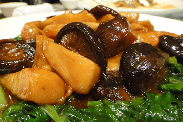 S3. Chinese Mushrooms with Bamboo Shoots - La Table des Nations