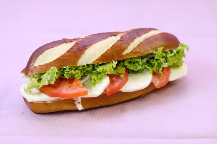 Mozzarella Sandwich - Happy Beck