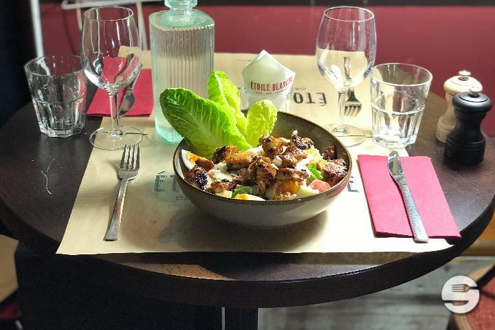 The Classic Ceasar Salad - Etoile Blanche (Non Stop)