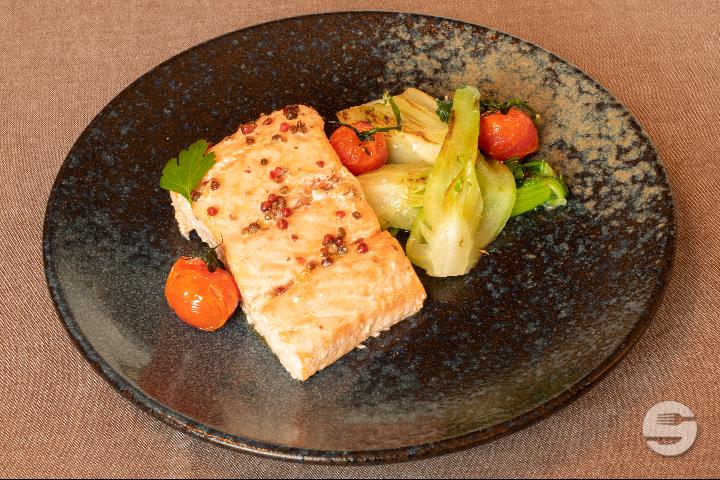 Label Rouge salmon fillet with olive oil - Le Bistrot du Boucher
