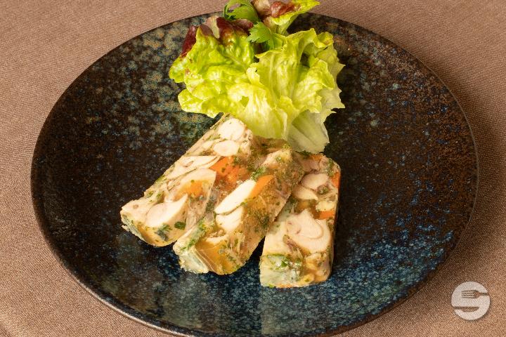 Rabbit with wild herbs - Le Bistrot du Boucher