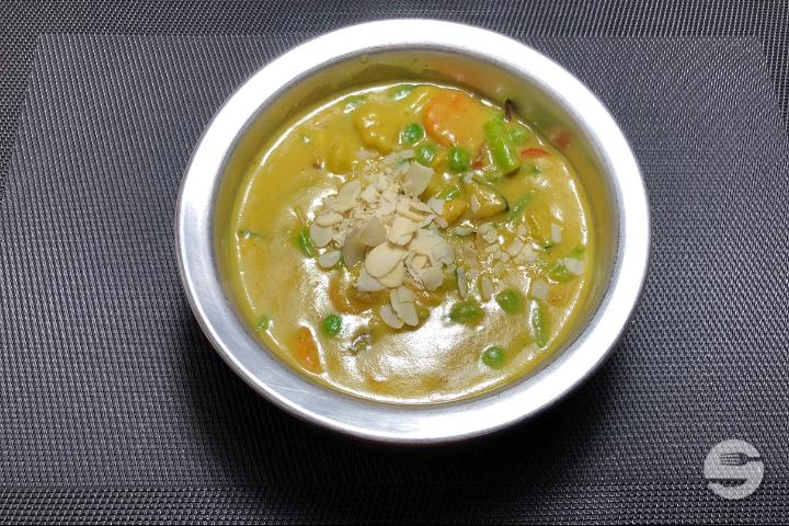 159. Navrattan Korma - Vulkan