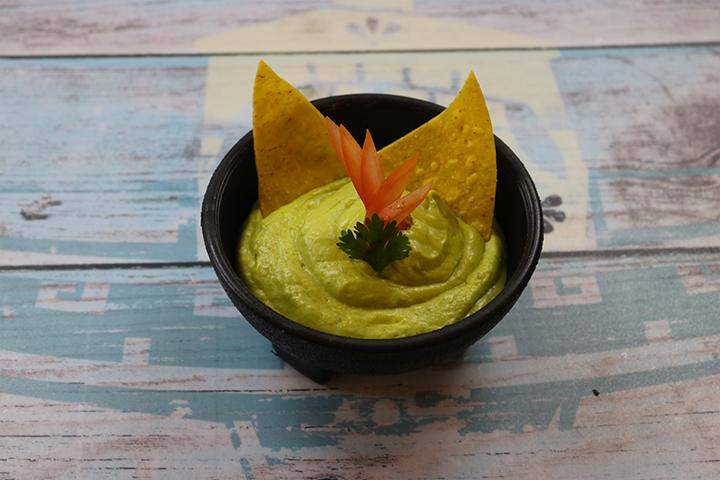 Guacamole and Chips - Tacos Plaza