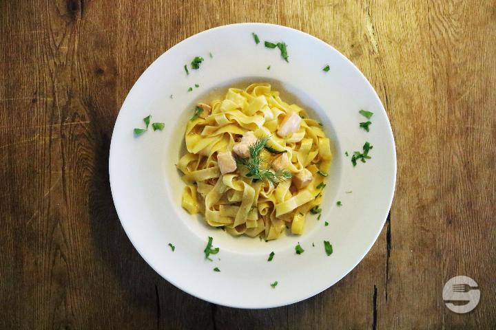 Tagliatelle Salmone - Triangolo