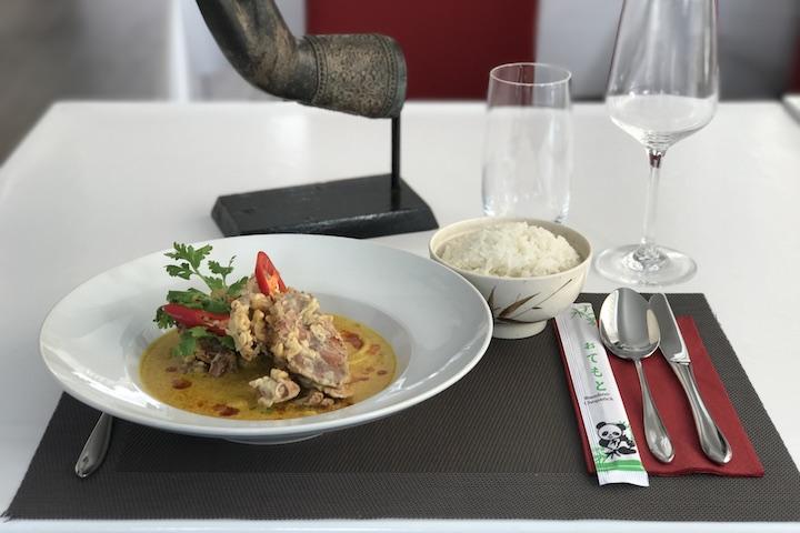 Bleu Crabe Croustillant à la Sauce Curry Jaune - Kruathai