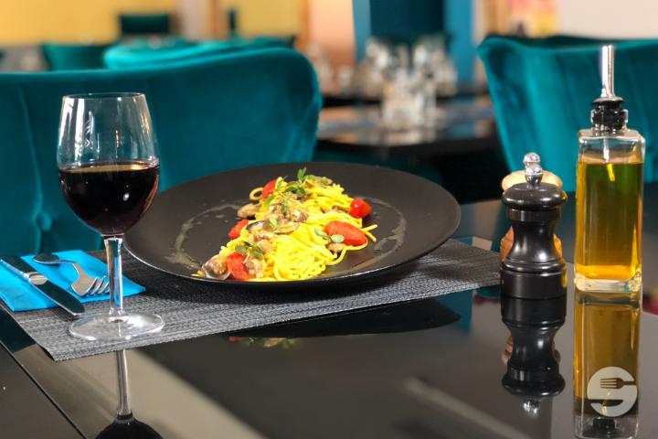 Taglioni aux vongoles et poutargue - Caffè Bellini