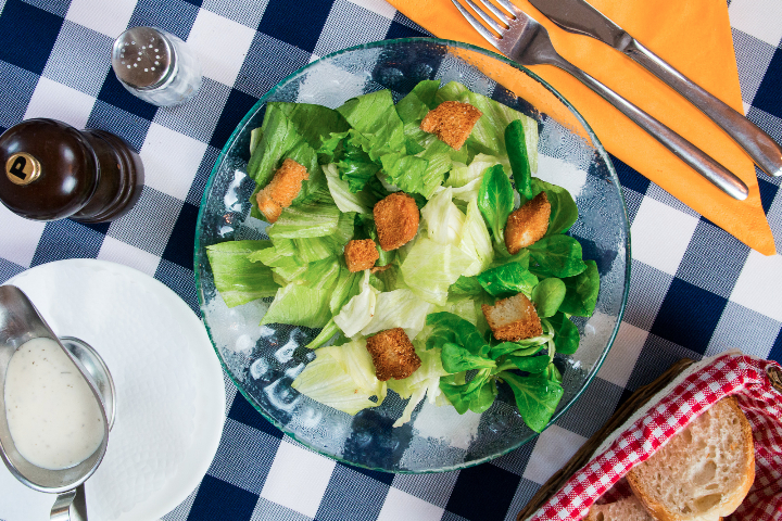 Frischer grüner Vorspeisensalat - Schnitzelhuus