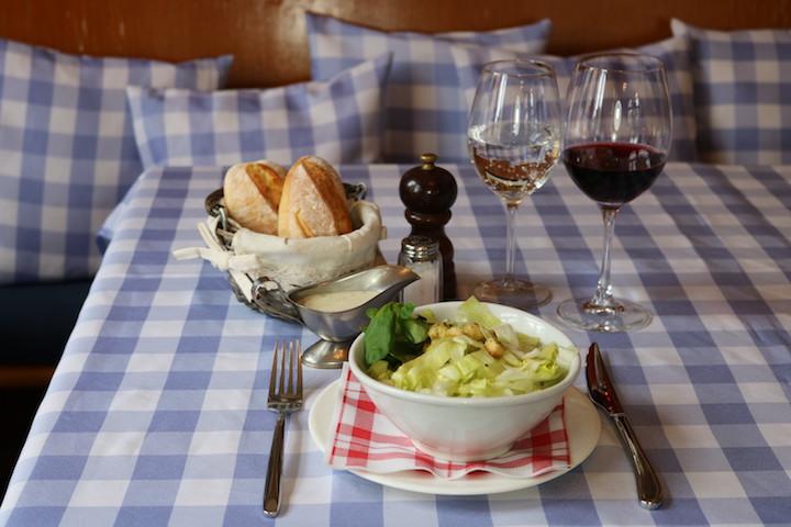 110. Frischer grüner Vorspeisensalat - Schnitzelhuus