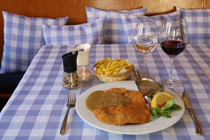 124. Schweinsschnitzel Hubertus Fliegenpilz - Schnitzelhuus