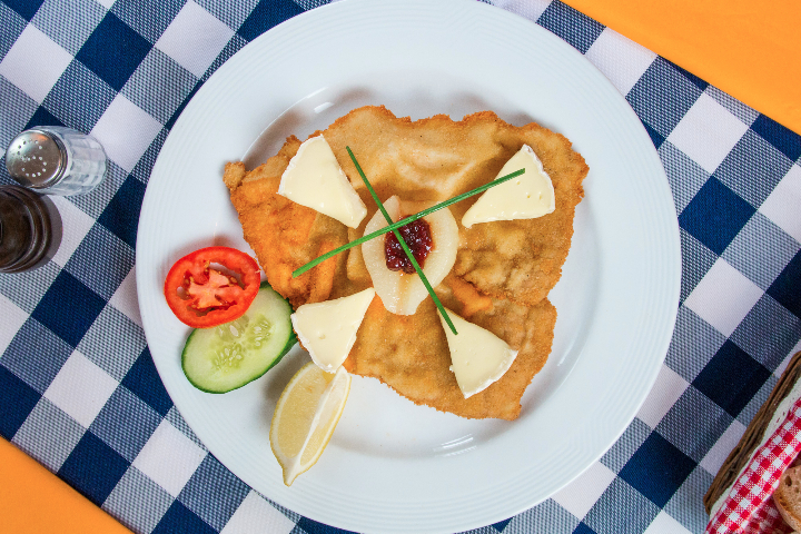 Schweinsschnitzel Luis XIV - Schnitzelhuus