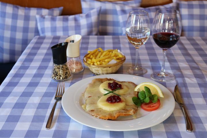 131. Schweinsschnitzel Luis XIV - Schnitzelhuus