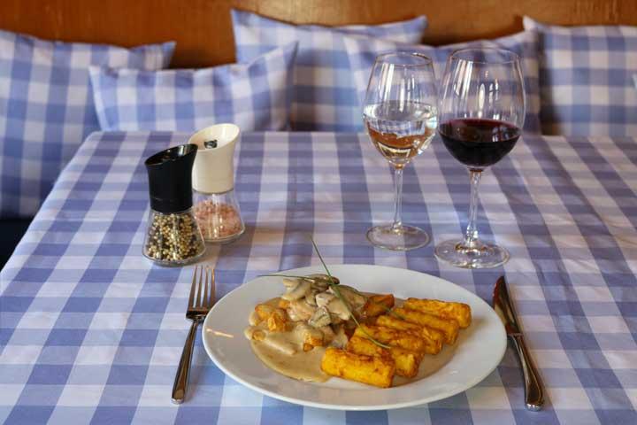191. Zürcher Geschnetzeltes (Quorn) - Schnitzelhuus