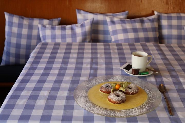 203. Apfelringe an Vanillesauce - Schnitzelhuus