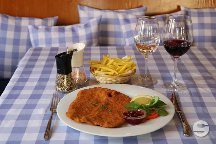 140. Original Wiener Schnitzel - Schnitzelhuus