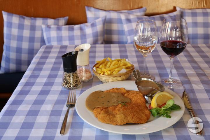 144. Kalbsschnitzel Hubertus Fliegenpilz - Schnitzelhuus