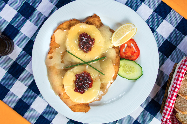Kalbsschnitzel Emmental - Schnitzelhuus