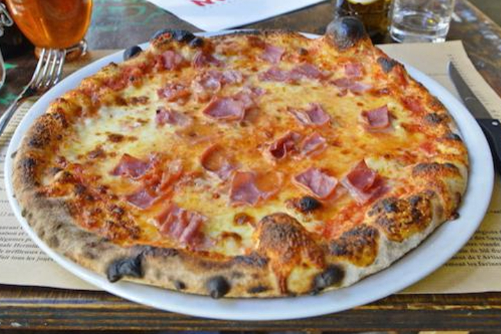 Pizza Prosciutto - Chez Mario - Autentico 1958