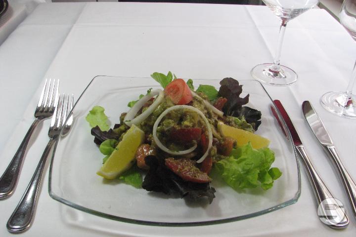 Avocado Salat Vegan & scharf - Tadka