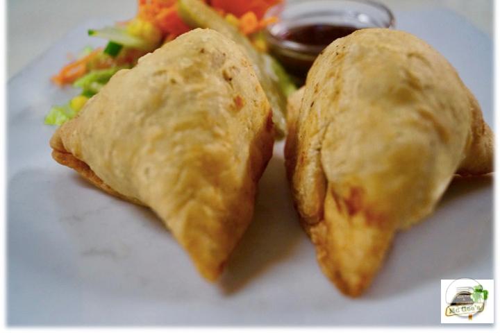 Samosas (2 Peaces) - Mc Gee's Irish Pub