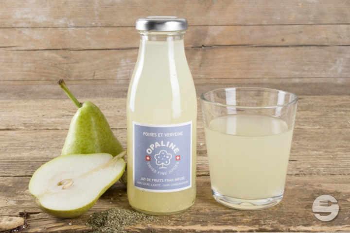 Fresh apple/pear/raspberry juice - Mango Deck (Bourg de Four)