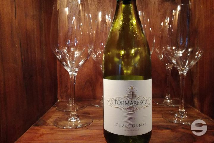 Tomaresca Chardonnay Puglia IGT - Crown of India
