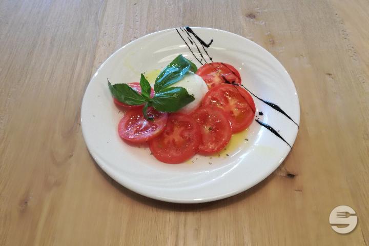 Capresesalat - Pane e Olio *